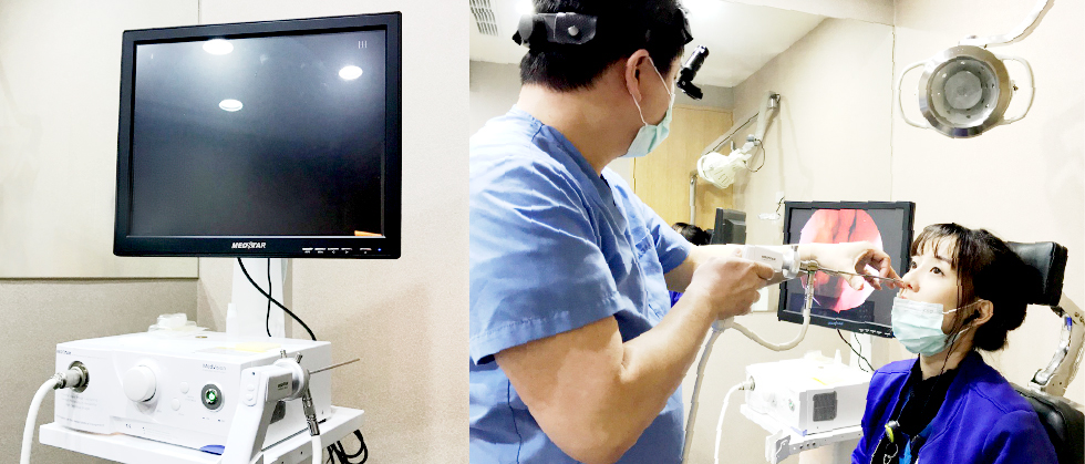 左圖：這台就是鼻腔內視鏡，螢幕會顯示鼻腔內的狀況    右圖：醫師在檢查的時候就是像這樣，放心～放心～不會痛哦！